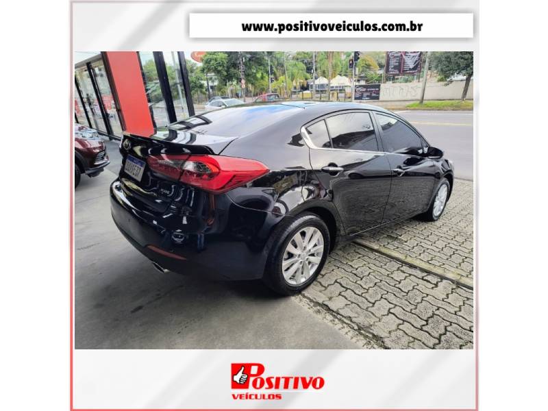 KIA MOTORS - CERATO - 2014/2014 - Preta - R$ 65.500,00