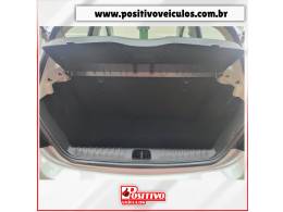 CHEVROLET - ONIX - 2018/2019 - Prata - R$ 62.500,00