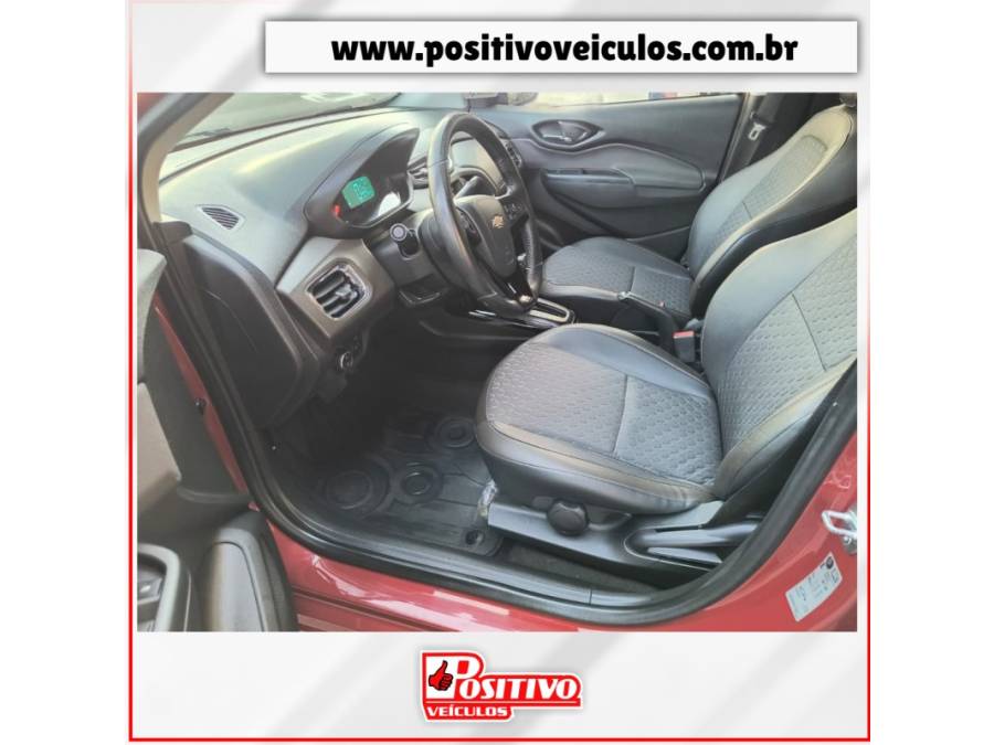 CHEVROLET - PRISMA - 2017/2018 - Vermelha - R$ 66.700,00