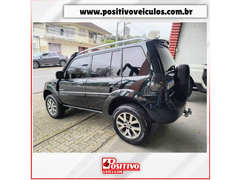 MITSUBISHI - PAJERO TR4 - 2014/2014 - Verde - R$ 71.500,00