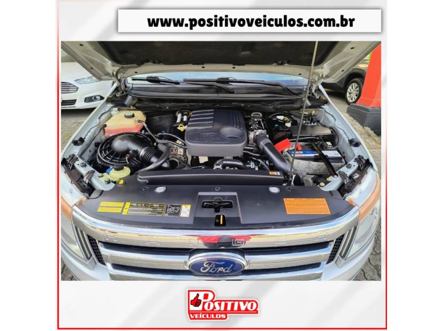 FORD - RANGER - 2014/2014 - Prata - R$ 114.900,00