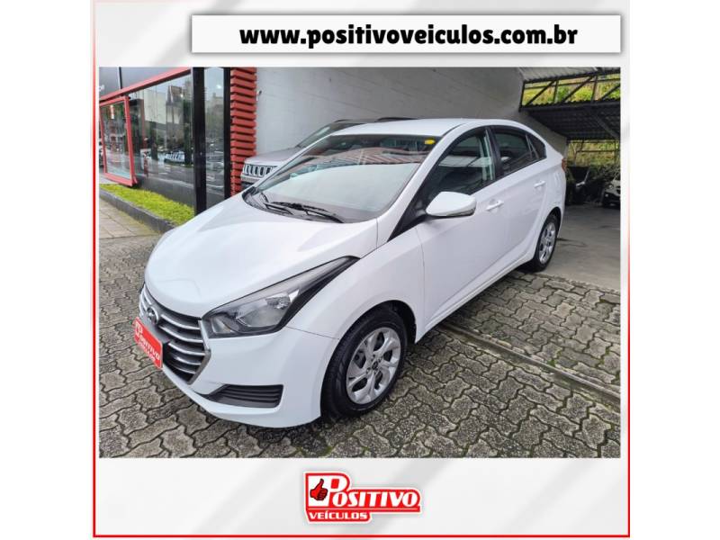HYUNDAI - HB20S - 2016/2017 - Branca - R$ 59.700,00