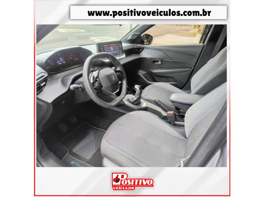 PEUGEOT - 208 - 2023/2024 - Cinza - R$ 79.900,00
