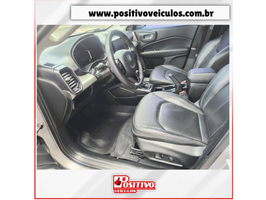FIAT - TORO - 2022/2022 - Cinza - R$ 118.700,00