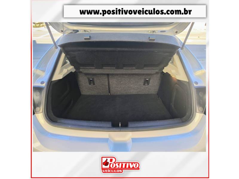 CHEVROLET - CRUZE - 2020/2020 - Prata - R$ 97.500,00