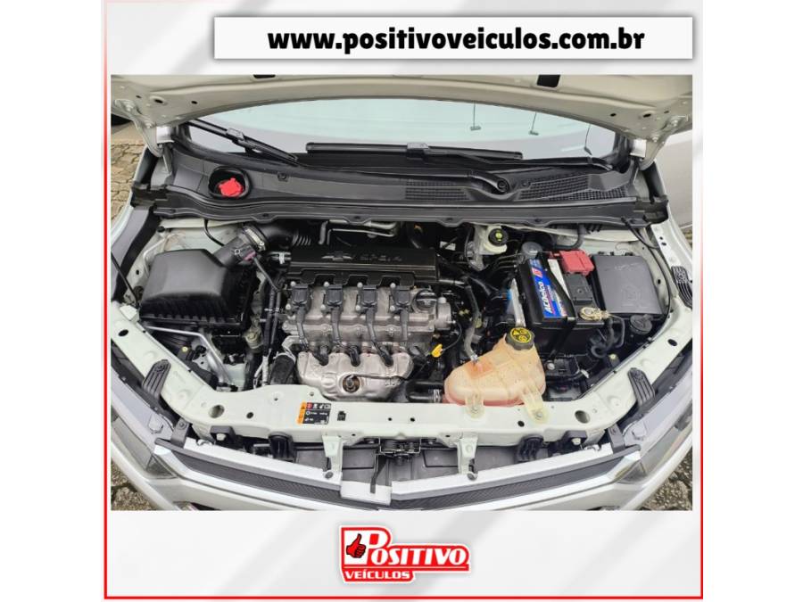 CHEVROLET - ONIX - 2018/2019 - Prata - R$ 62.500,00