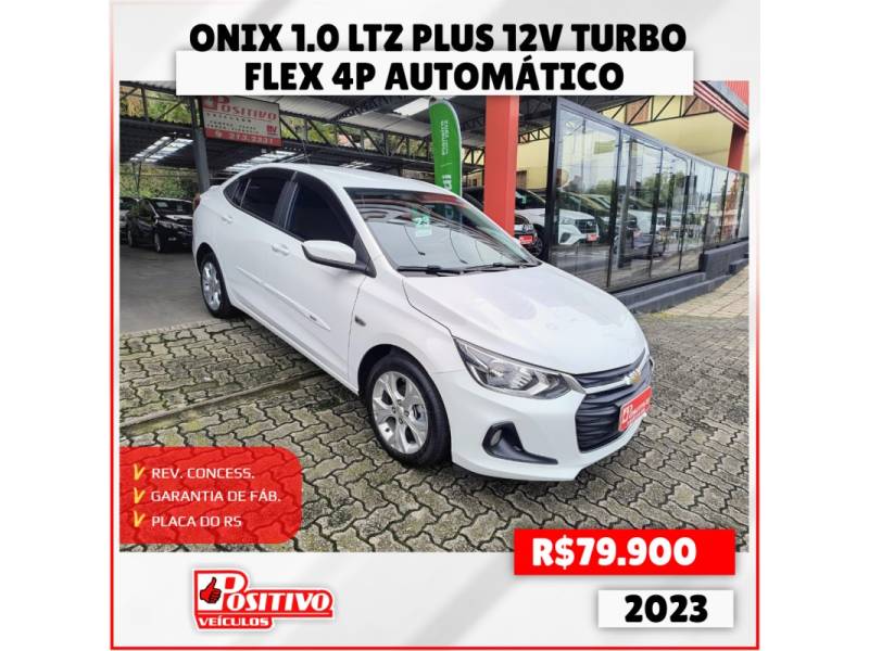 CHEVROLET - ONIX - 2022/2023 - Branca - R$ 79.900,00
