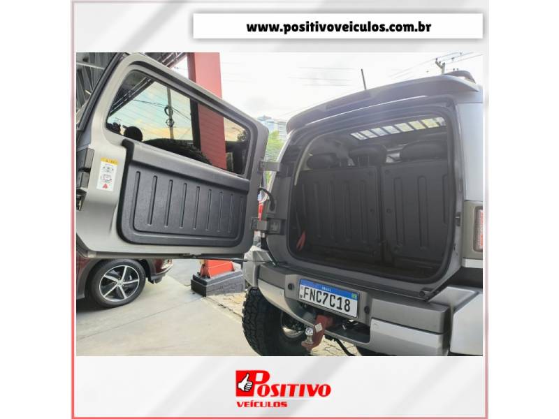 TROLLER - T4 - 2015/2015 - Prata - R$ 189.000,00