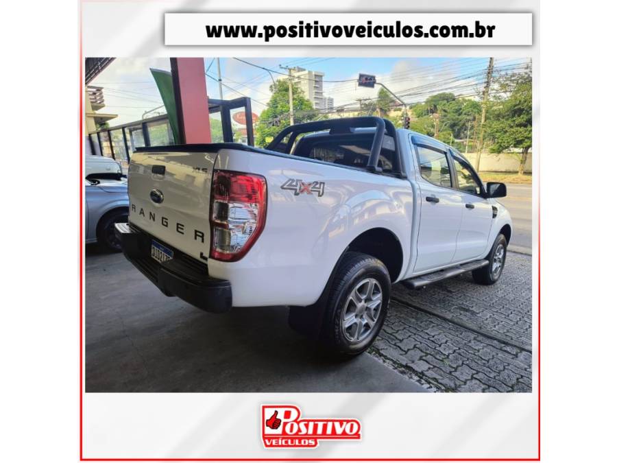 FORD - RANGER - 2016/2017 - Branca - R$ 128.700,00
