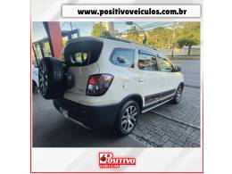 CHEVROLET - SPIN - 2016/2016 - Branca - R$ 61.700,00