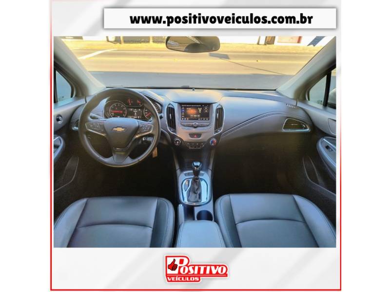 CHEVROLET - CRUZE - 2020/2020 - Prata - R$ 97.500,00