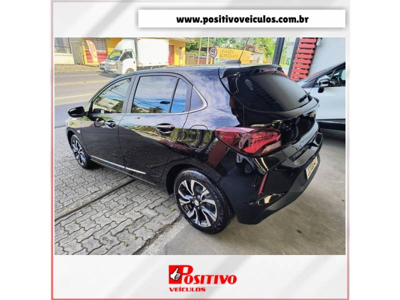 CHEVROLET - ONIX - 2024/2024 - Preta - R$ 99.500,00