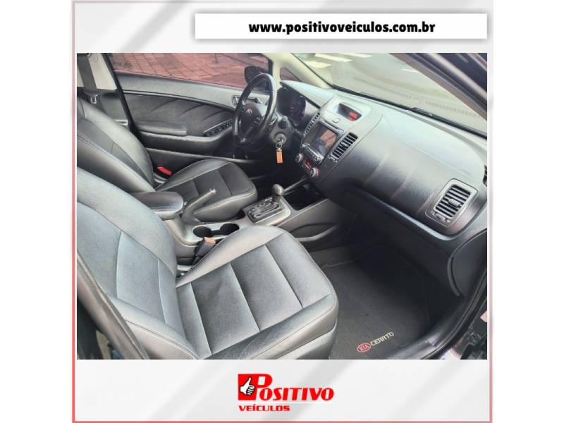 KIA MOTORS - CERATO - 2014/2014 - Preta - R$ 65.500,00