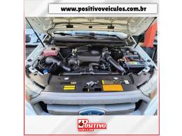 FORD - RANGER - 2016/2017 - Branca - R$ 128.700,00