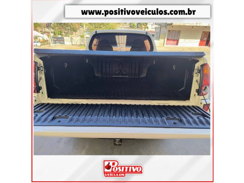 MITSUBISHI - L200 TRITON - 2014/2015 - Branca - R$ 87.700,00