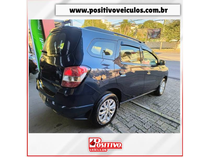 CHEVROLET - SPIN - 2017/2018 - Azul - R$ 67.900,00