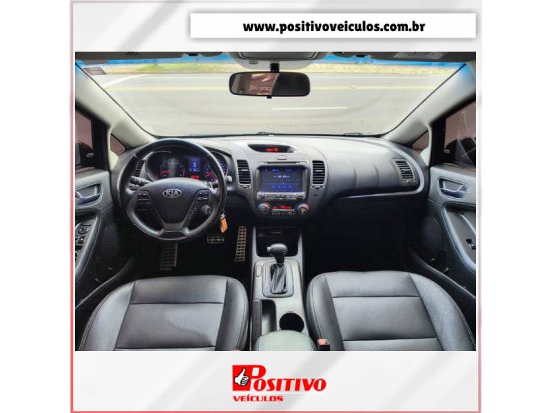 KIA MOTORS - CERATO - 2014/2014 - Preta - R$ 65.500,00