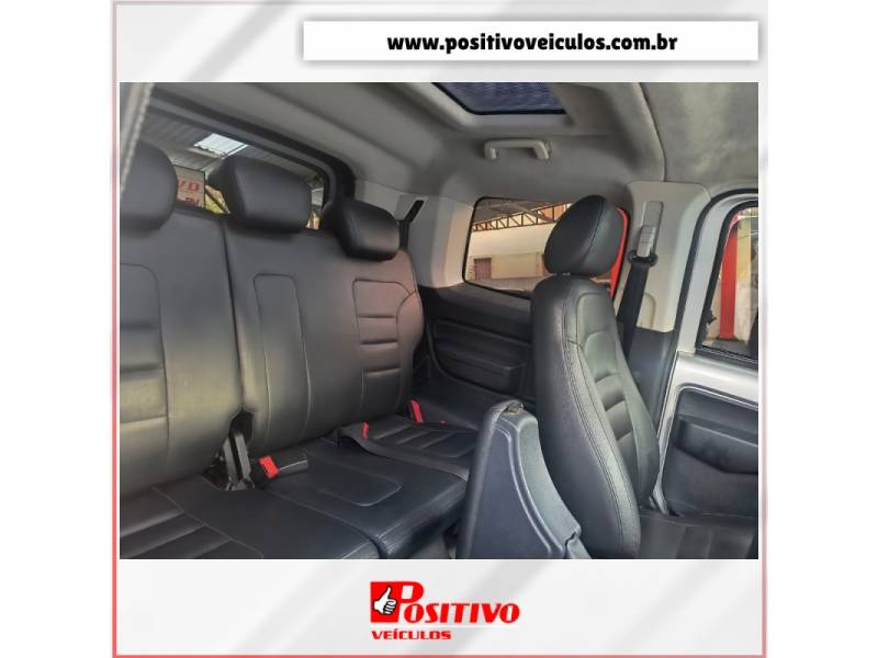 TROLLER - T4 - 2015/2015 - Prata - R$ 189.000,00