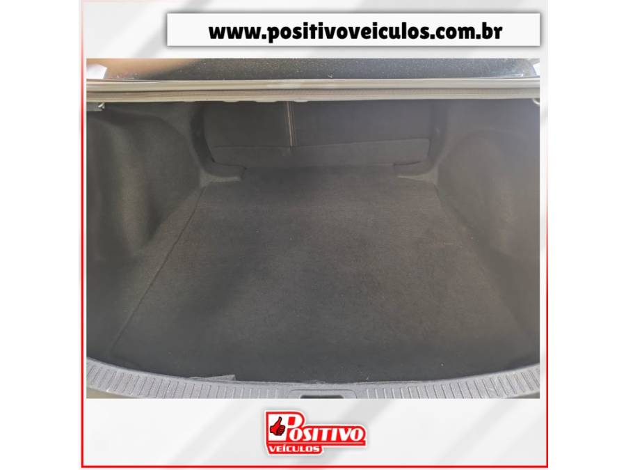 TOYOTA - COROLLA - 2021/2022 - Prata - R$ 139.700,00