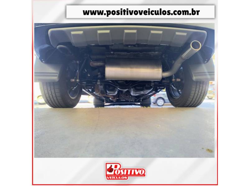 MITSUBISHI - PAJERO TR4 - 2014/2015 - Preta - R$ 74.900,00