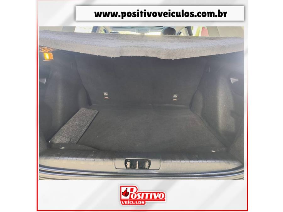 PEUGEOT - 2008 - 2020/2020 - Marrom - R$ 77.500,00