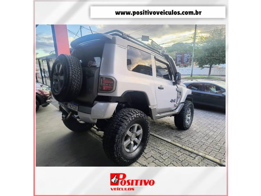 TROLLER - T4 - 2015/2015 - Prata - R$ 189.000,00