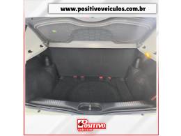 FIAT - PALIO - 2015/2015 - Branca - R$ 47.700,00