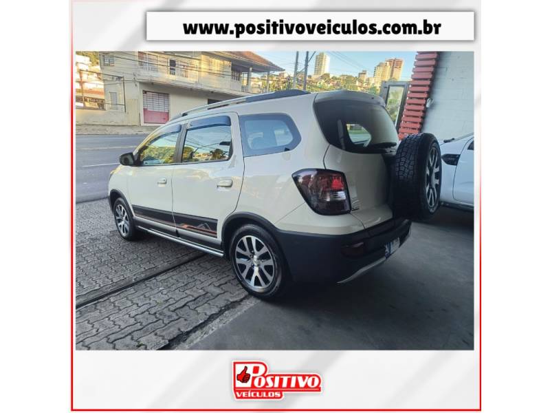 CHEVROLET - SPIN - 2016/2016 - Branca - R$ 61.700,00