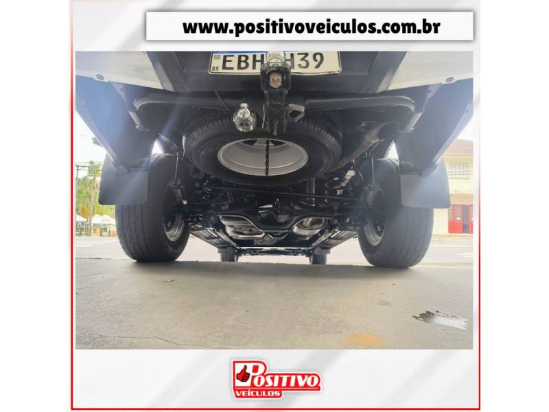 NISSAN - FRONTIER - 2018/2019 - Preta - R$ 134.900,00