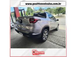 FIAT - TORO - 2022/2022 - Cinza - R$ 118.700,00