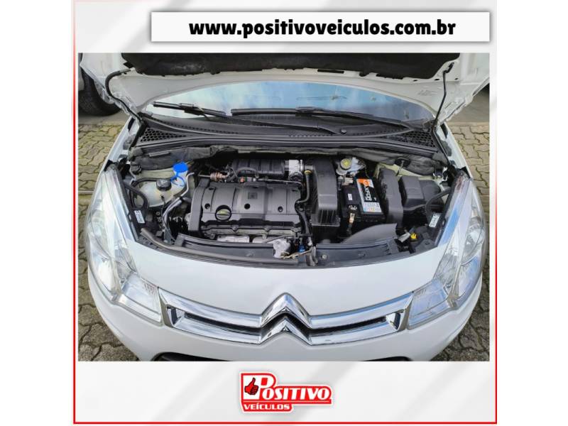 CITROËN - C3 - 2017/2018 - Branca - R$ 61.900,00