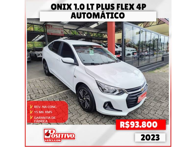 CHEVROLET - ONIX - 2023/2024 - Branca - R$ 93.800,00
