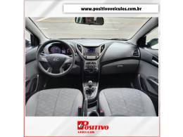 HYUNDAI - HB20S - 2016/2017 - Branca - R$ 62.500,00